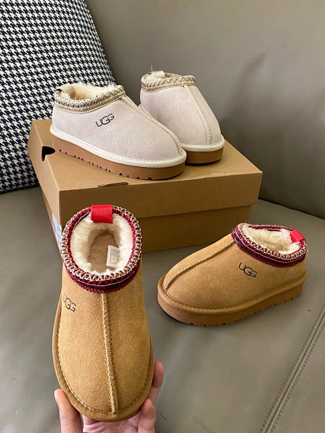 UGG Children's snow boots: seller detail photo 7