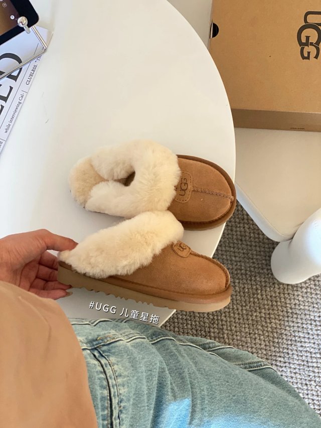 UGG Children's snow boots: seller detail photo 11