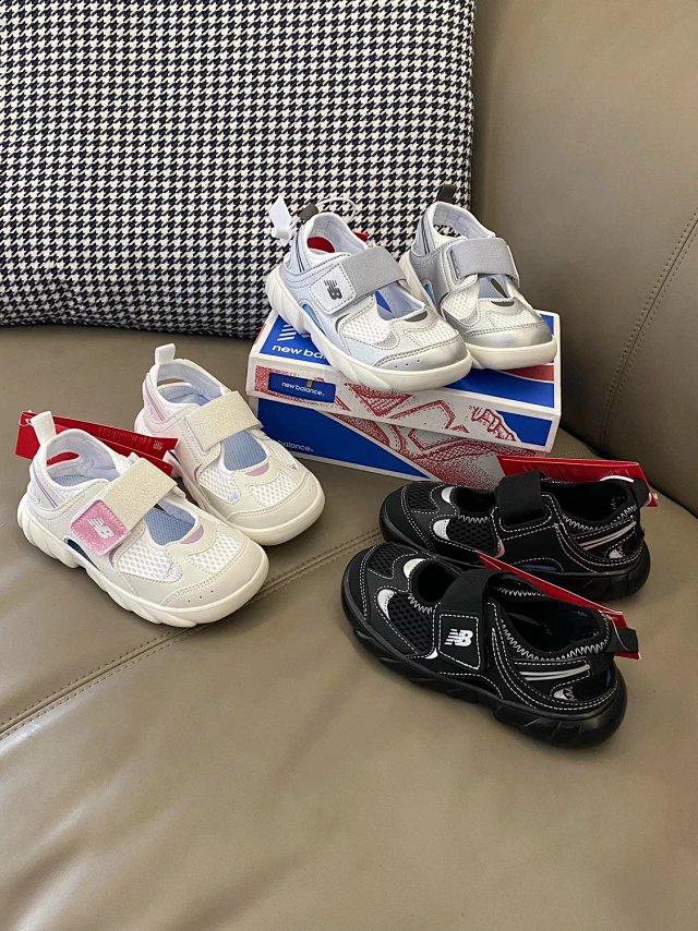 New Balance children's Slippers Shoes: seller detail photo 12