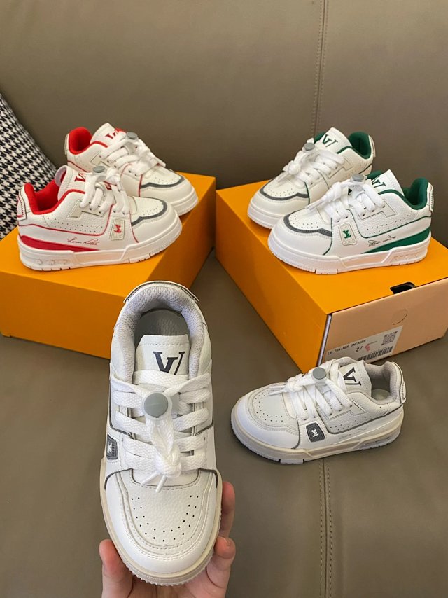 LV Louis Vuitton Children's Shoes: seller detail photo 2