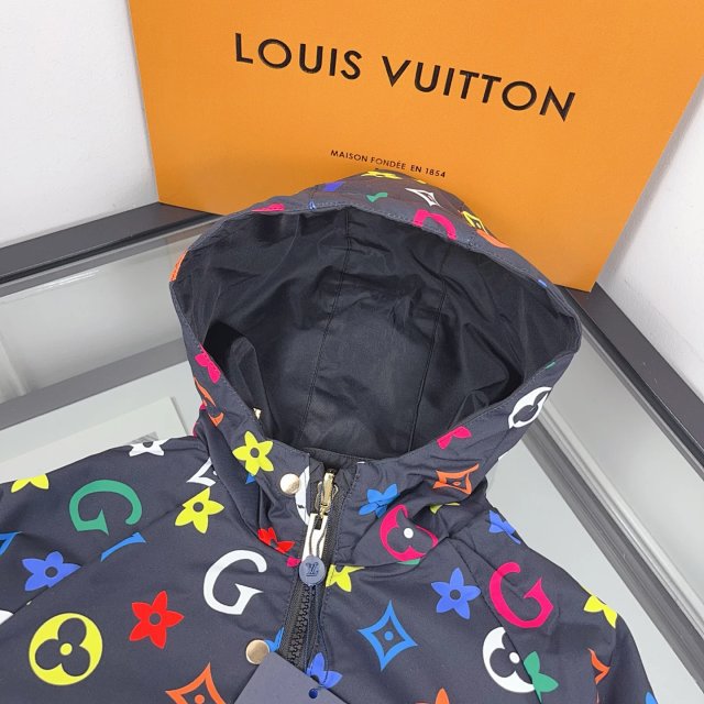 LV Louis Vuitton Children's Hoodie: seller detail photo 11