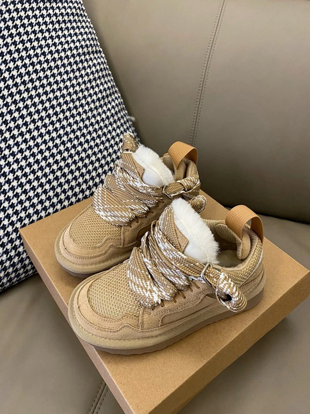 UGG Children's snow boots: seller detail photo 6