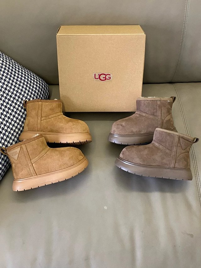 UGG Children's snow boots: seller detail photo 7