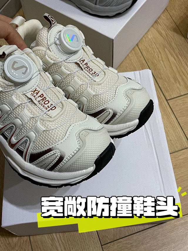 Salomon Children's Shoes: seller detail photo 7