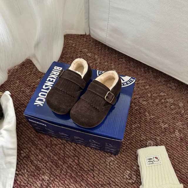 UGG Children's snow boots: seller detail photo 13
