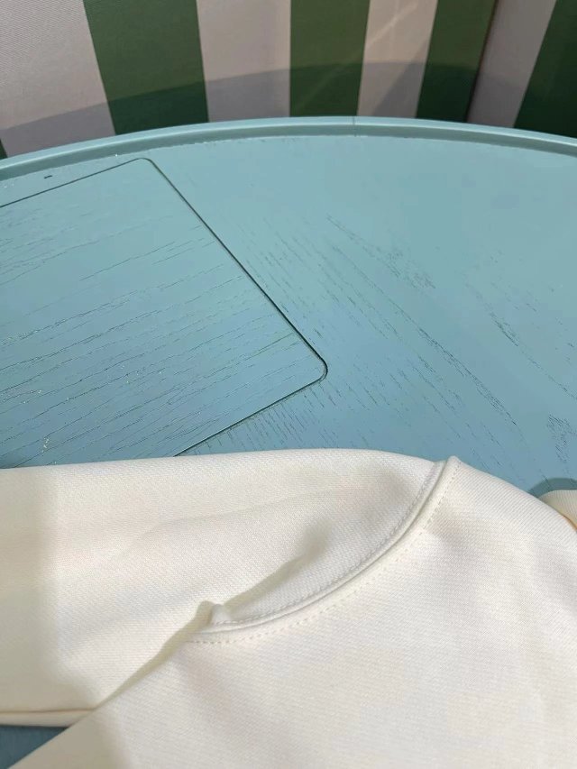 Gucci Children's Hoodie: seller detail photo 6