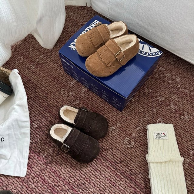 UGG Children's snow boots: seller detail photo 2