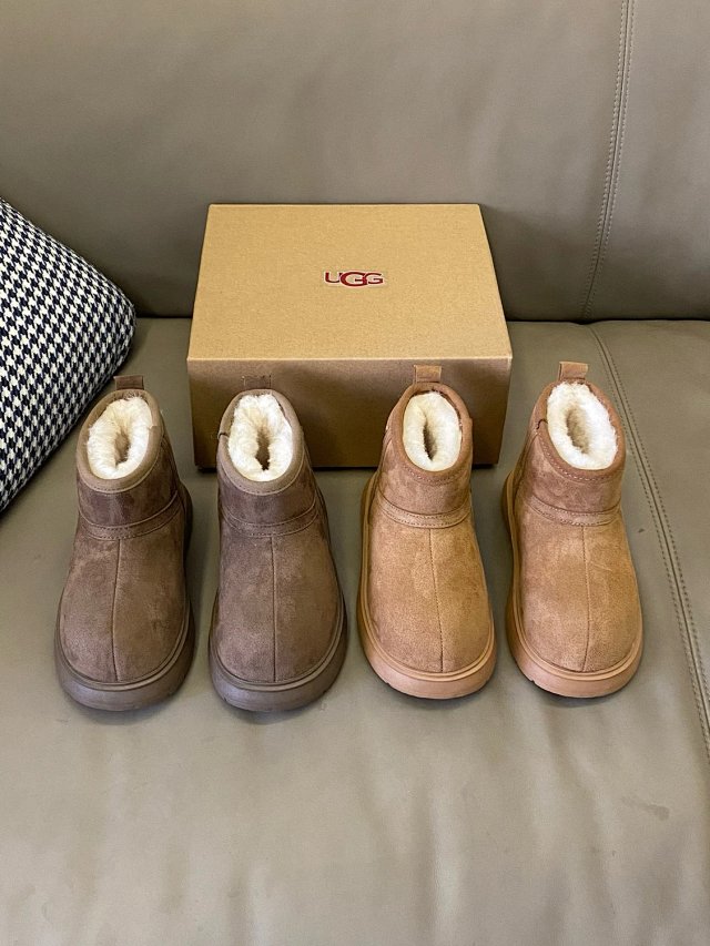 UGG Children's snow boots: seller detail photo 8