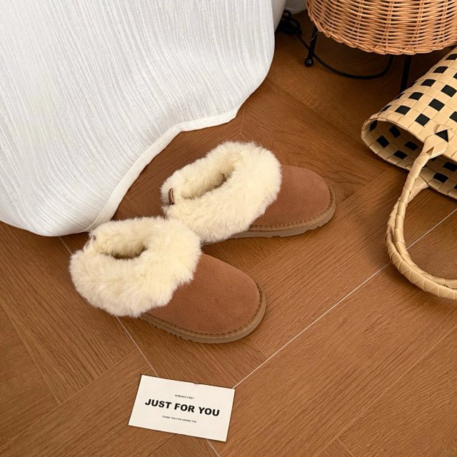 UGG Children's snow boots: seller detail photo 3