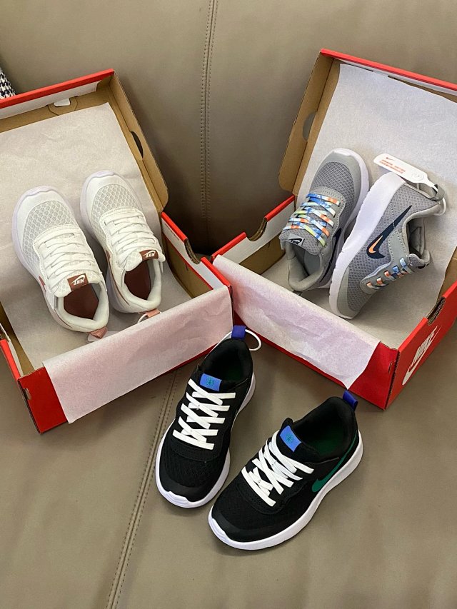 Nike Tanjun children's Shoes: seller detail photo 3