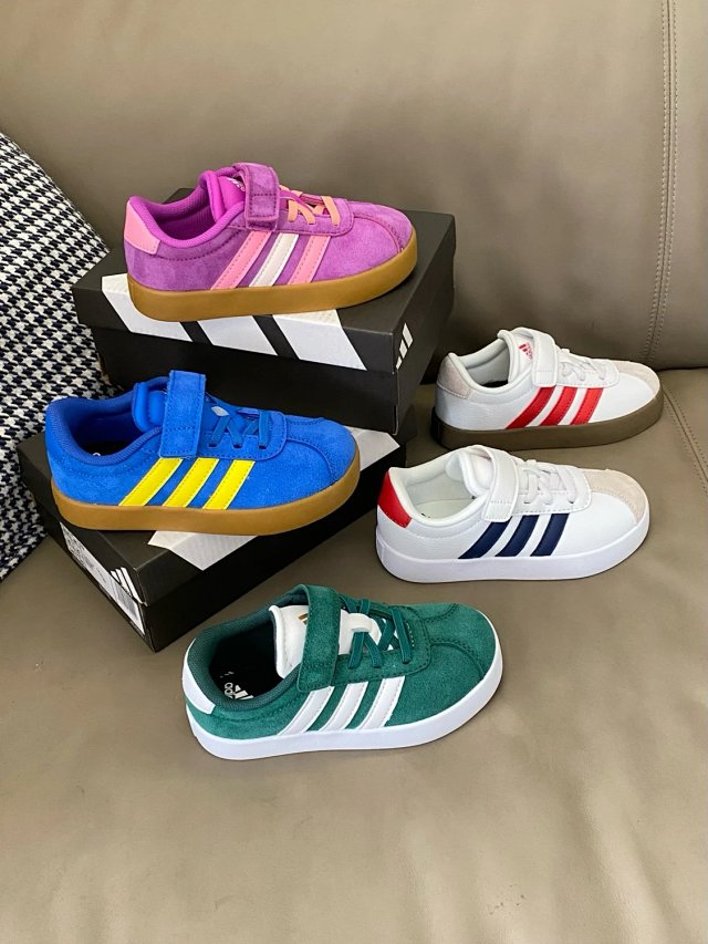 Adidas Children's Shoes: seller detail photo 6