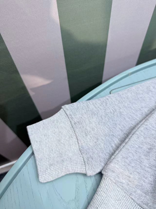 Gucci Children’s Hoodie: seller detail photo 4