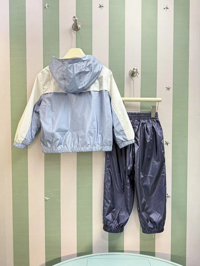 Moncler Children’s Set: seller detail photo 2