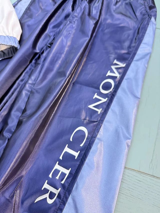 Moncler Children’s Set: seller detail photo 7