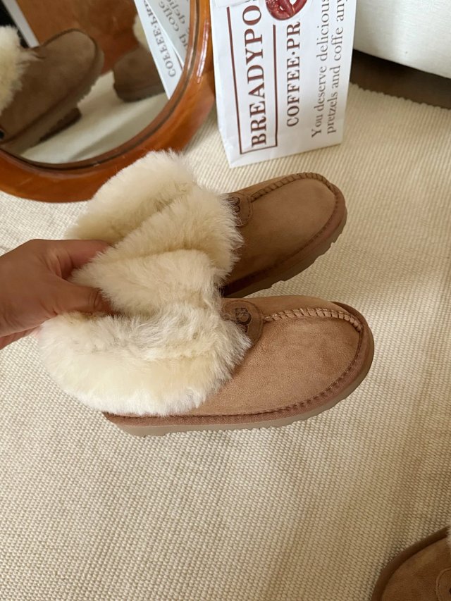 UGG Children's snow boots: seller detail photo 14