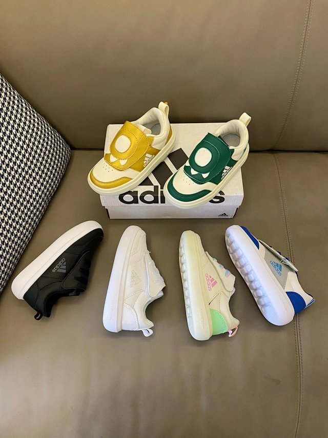Adidas Children's Shoes: seller detail photo 10