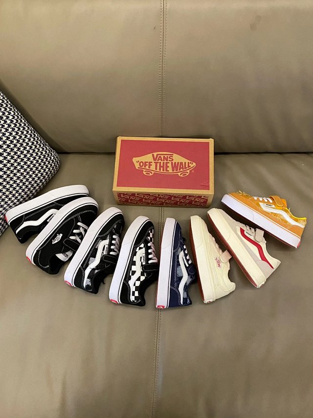 Vans Children's Shoes: seller detail photo 7