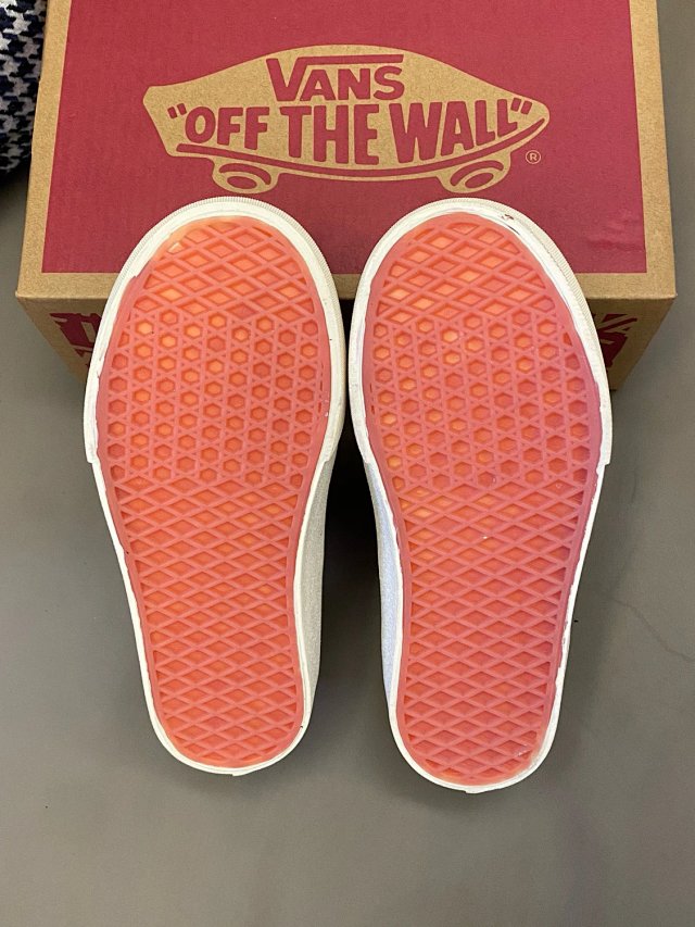 Vans Children's Shoes: seller detail photo 11