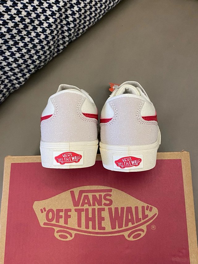 Vans Children's Shoes: seller detail photo 9