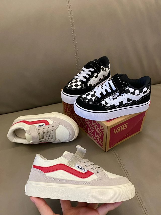 Vans Children's Shoes: seller detail photo 5