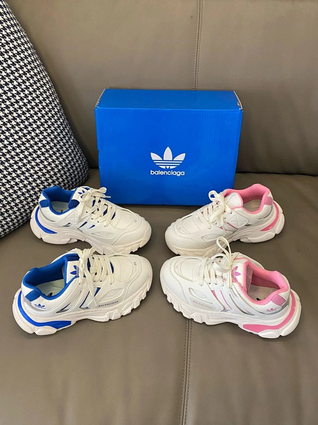 Balenciaga children's shoes: seller detail photo 8