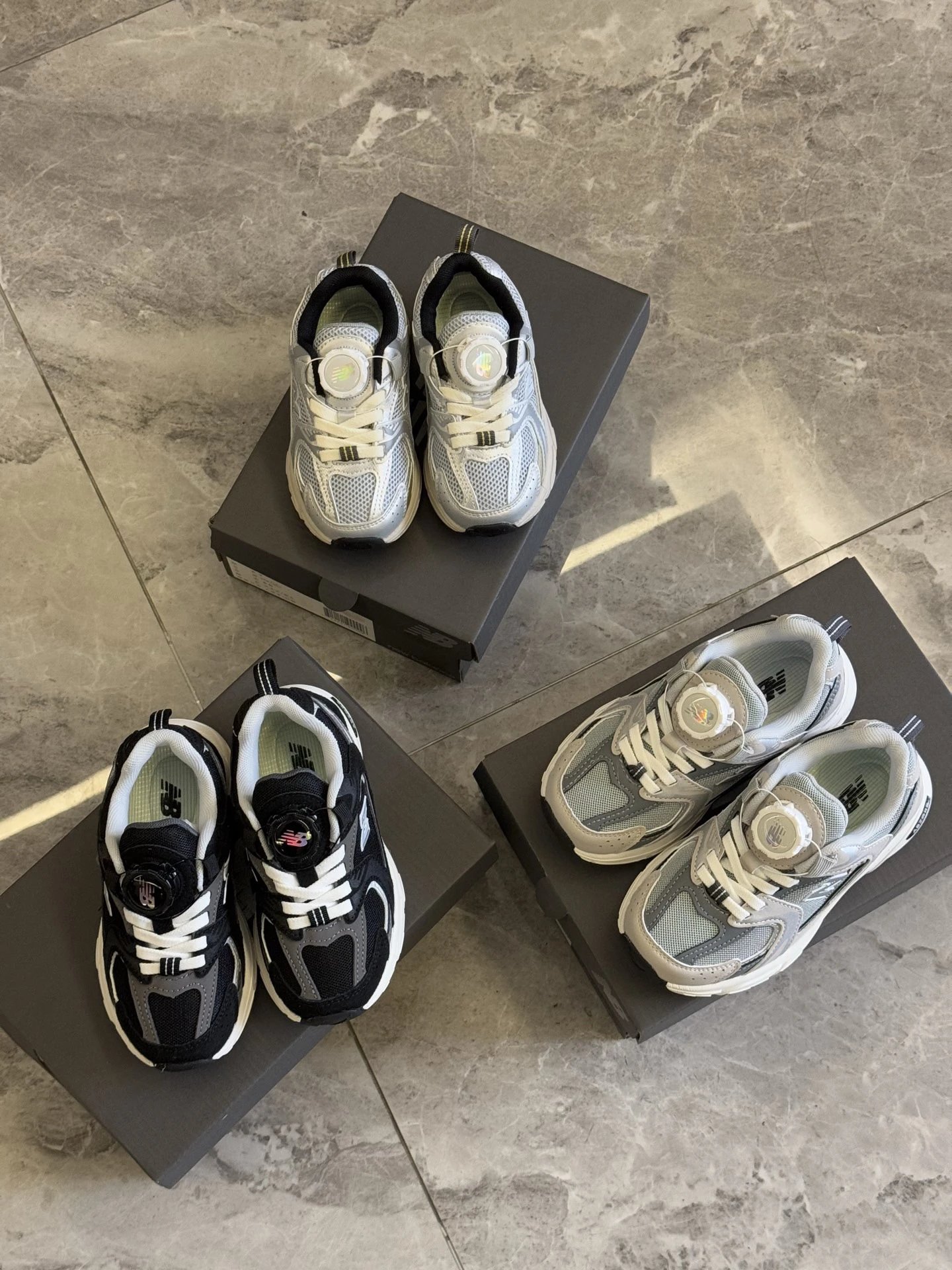 530 Rotary Button Kids Sneaker