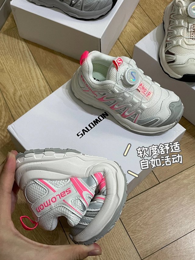 Salomon Children's Shoes: seller detail photo 9