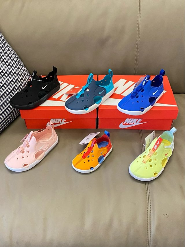 Nike children's Slippers Shoes: seller detail photo 12