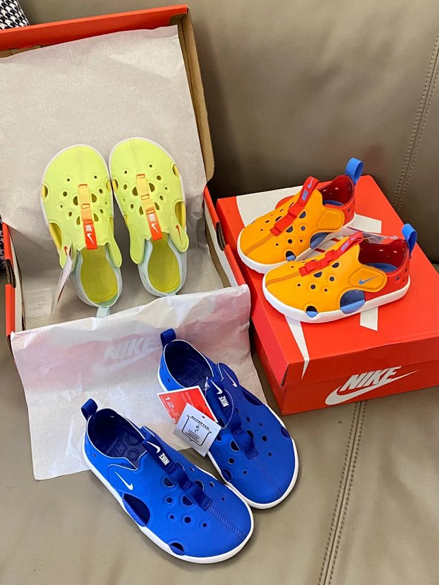Nike children's Slippers Shoes: seller detail photo 9