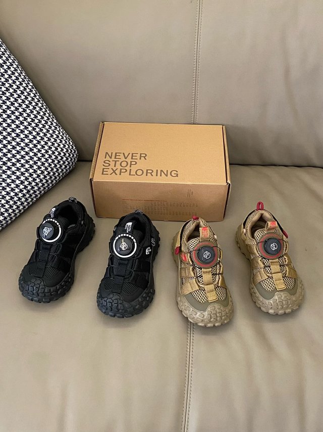 The North face children's shoes: seller detail photo 9