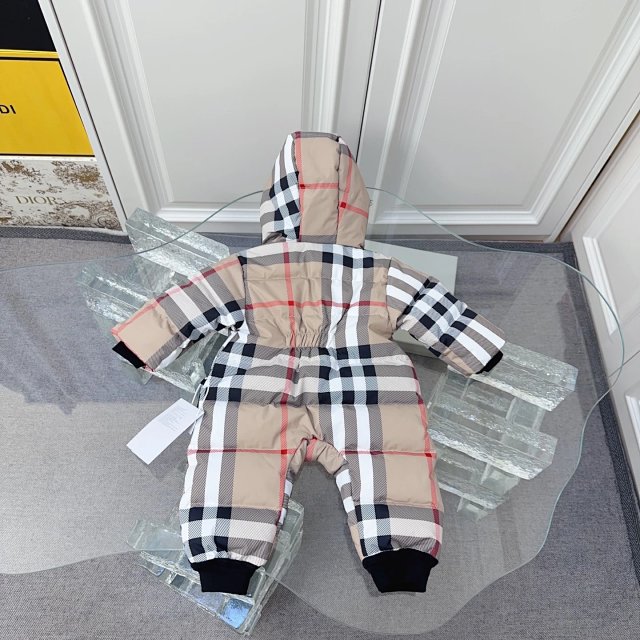 Burberry Children's Jumpsuit: seller detail photo 8