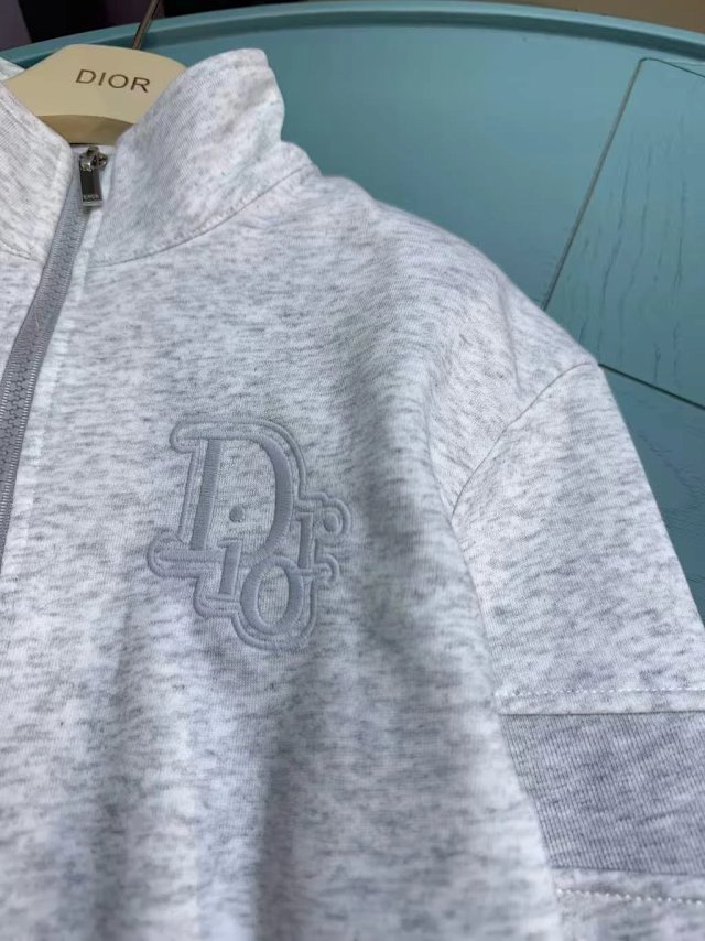 Dior Children's Set: seller detail photo 5