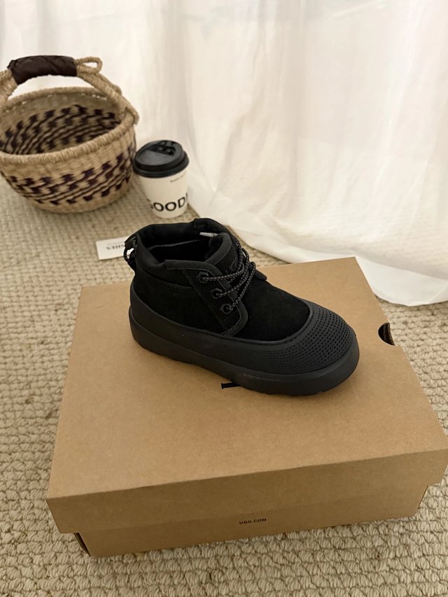 UGG Children's snow boots: seller detail photo 7