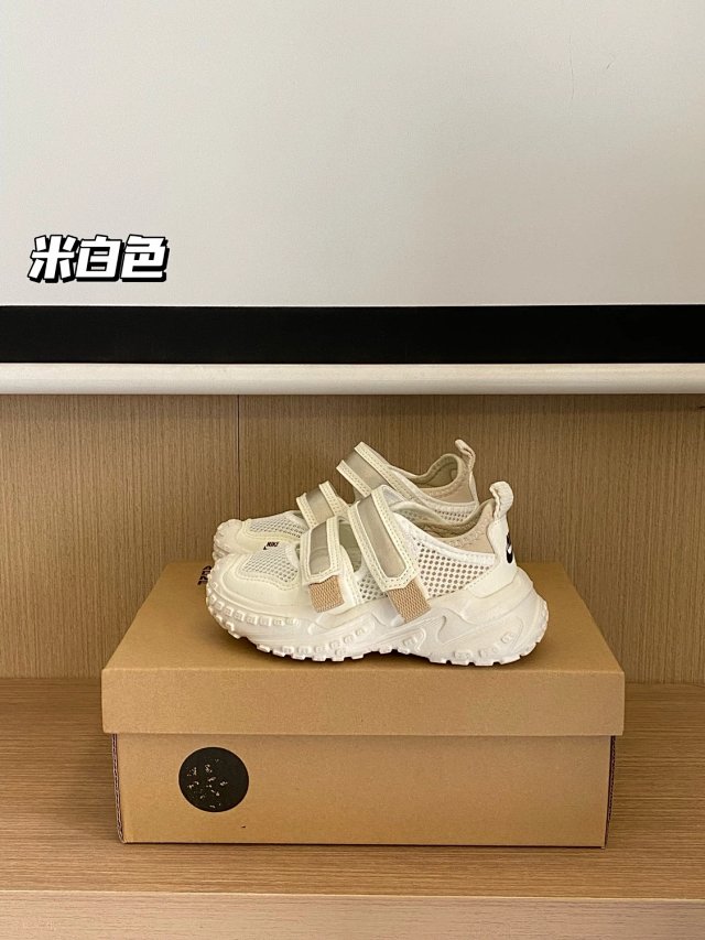 Nike children's Silppers Shoes: seller detail photo 12