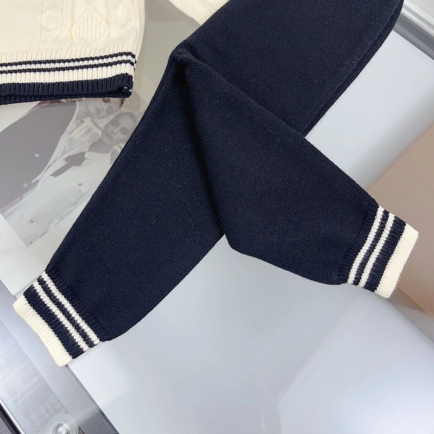 Thom Browne Dachshund Intarsia Knit Cardigan and Pants Set Navy - 12