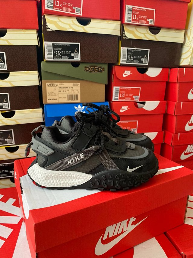 Nike Children‘s Shoes: seller detail photo 14
