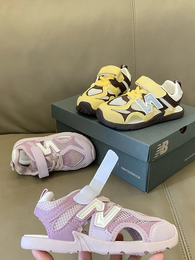 New Balance children's Slippers Shoes: seller detail photo 7