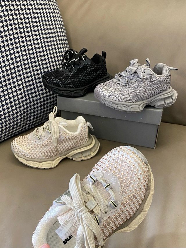 Balenciaga children's shoes: seller detail photo 10