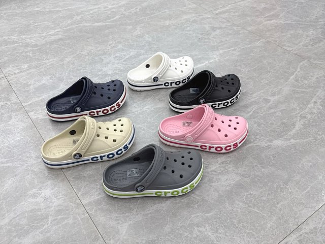 Crocs Children's Slippers Shoes: seller detail photo 4