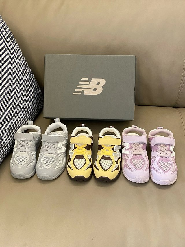New Balance children's Slippers Shoes: seller detail photo 9
