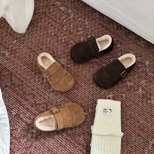 UGG Children's snow boots: seller detail photo 4