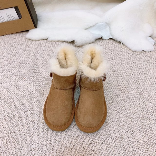 UGG Children's snow boots: seller detail photo 13