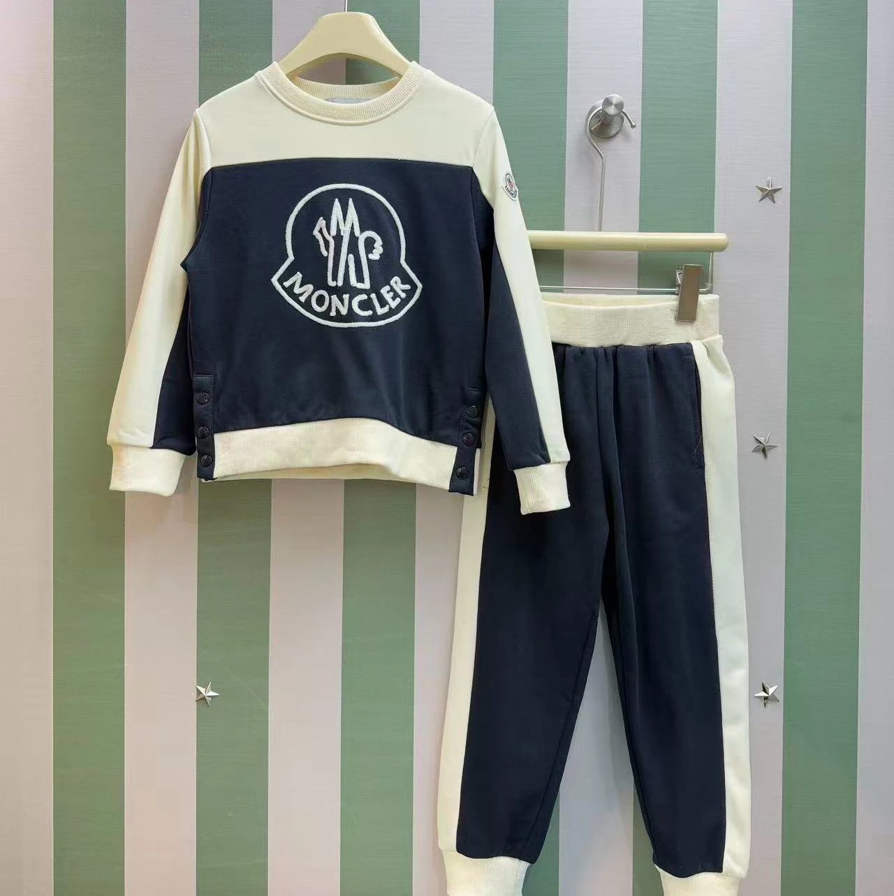 Moncler Children’s Set | 1 colorways
