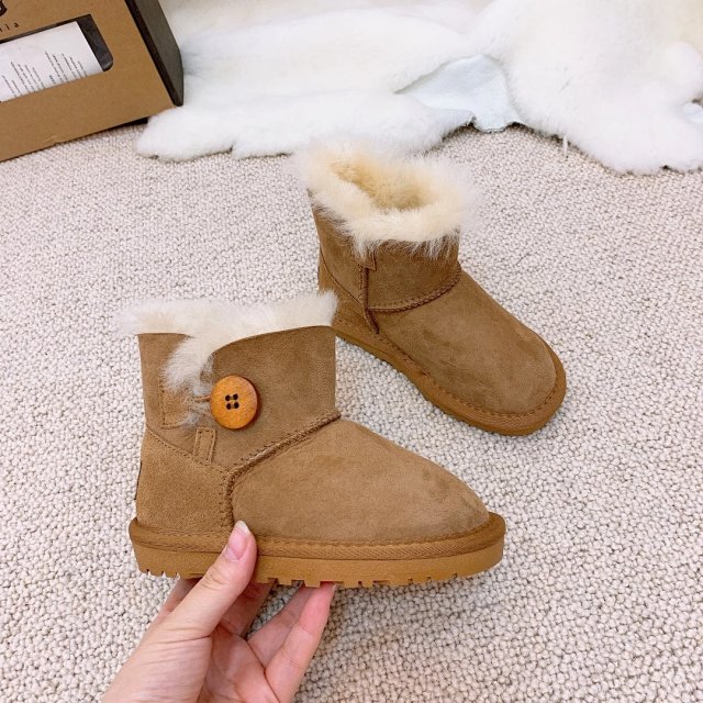 UGG Children's snow boots: seller detail photo 14