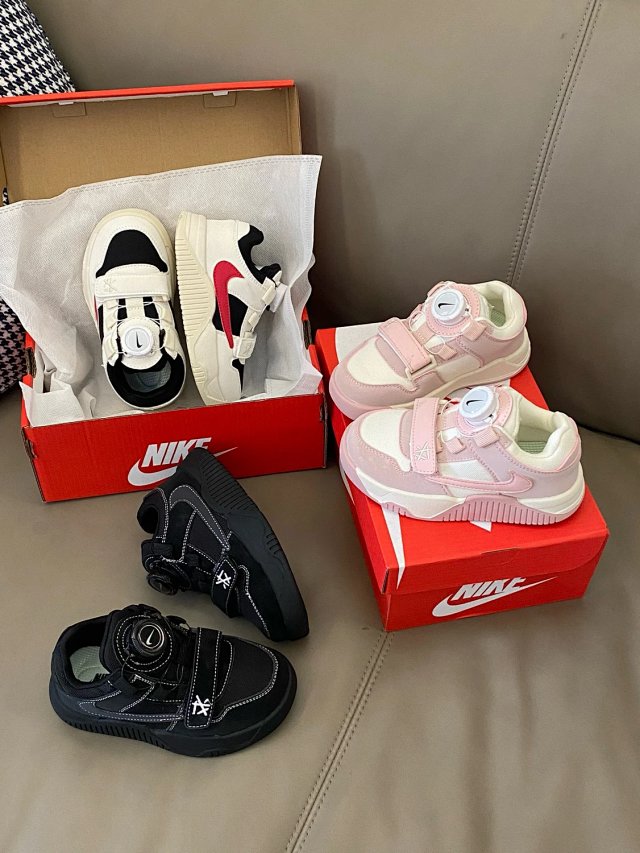 Nike children's Shoes: seller detail photo 4