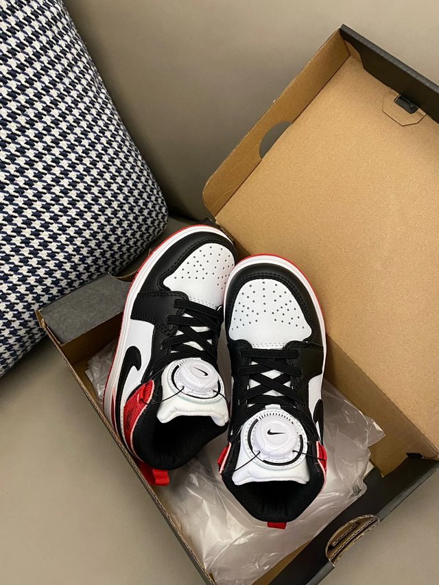 Nike Jordan1 children's Shoes: seller detail photo 6