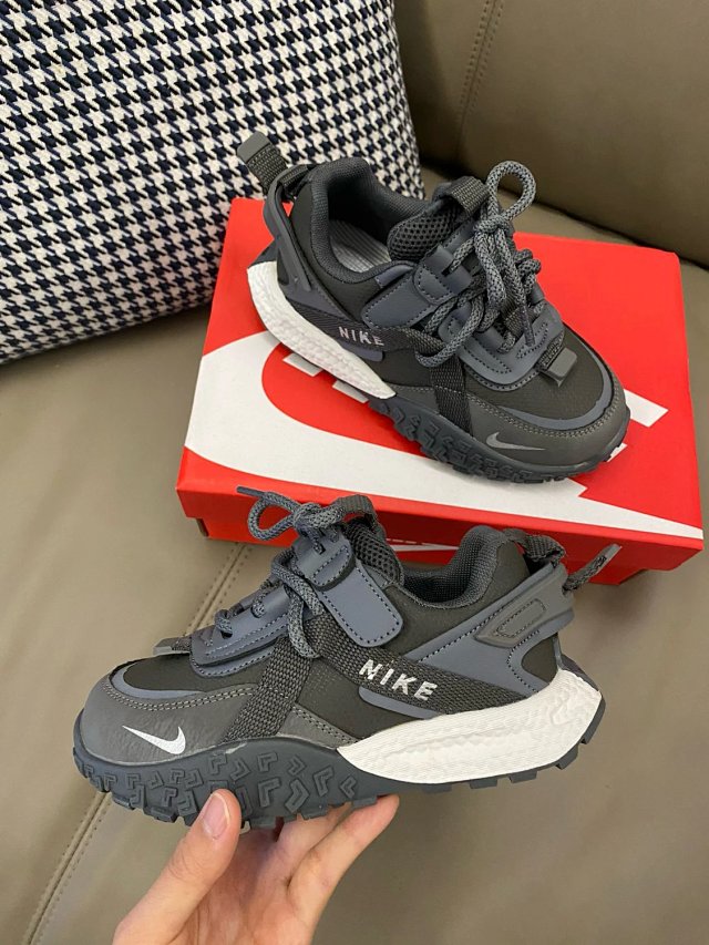 Nike Children‘s Shoes: seller detail photo 7