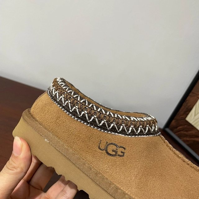 UGG Children's snow boots: seller detail photo 12