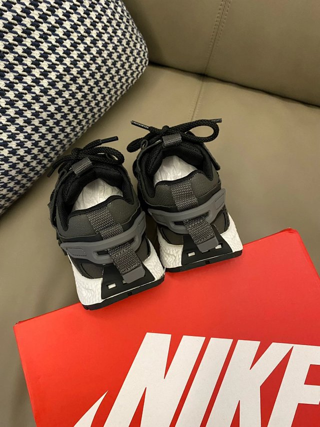 Nike Children‘s Shoes: seller detail photo 9