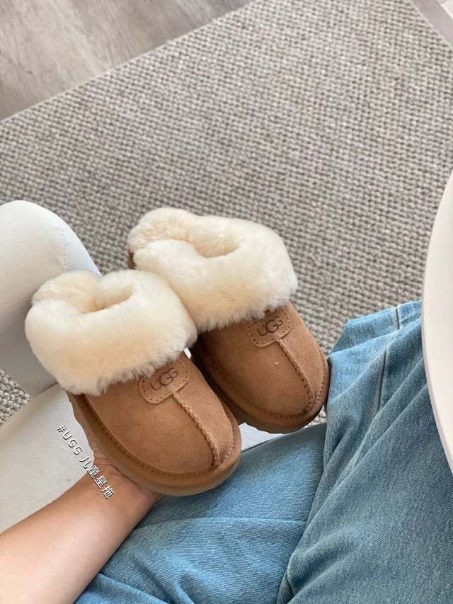 UGG Children's snow boots: seller detail photo 8